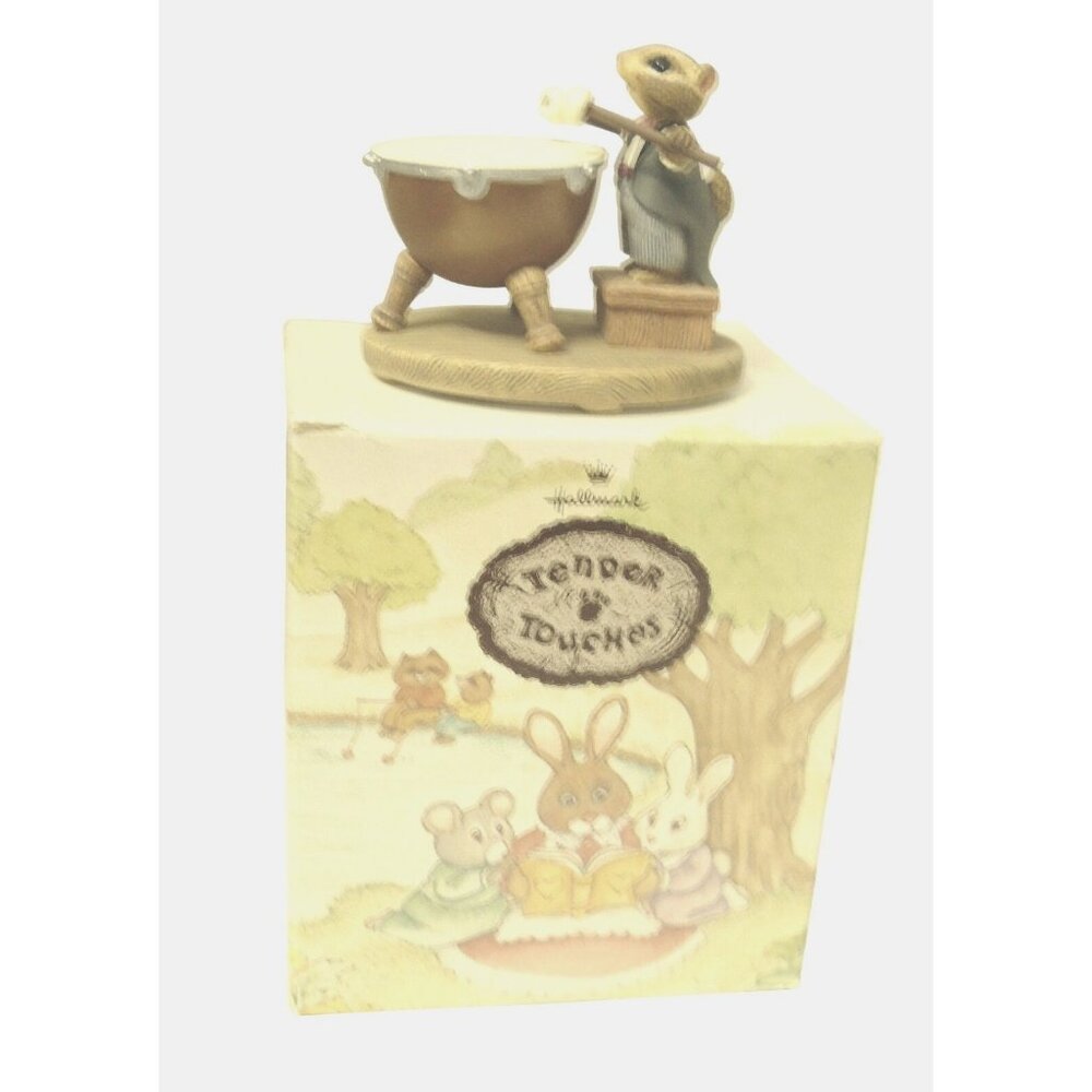 Hallmark Tender Touches Chipmunk Figurine With Drum Vintage Collectible - Picture 2 of 3